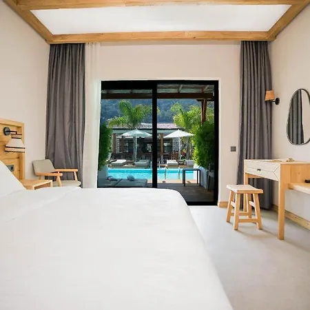 The Pearl 4*